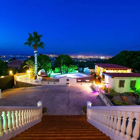 Castillo Esmeralda *